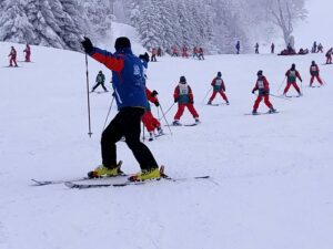 第５６回生　修学旅行　スキー・スノーボード実習②　こけし制作体験