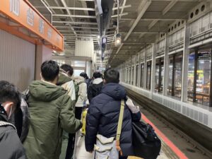 第５６回生　修学旅行　東京行き新幹線の様子