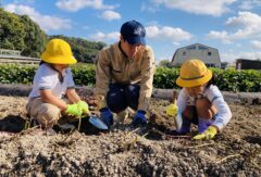 地元小学生と一緒に…【58回生・作物・農業機械コース】