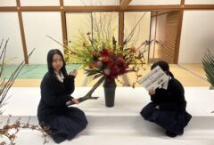 園芸科　姫路市内にて生け花作品展示を行いました